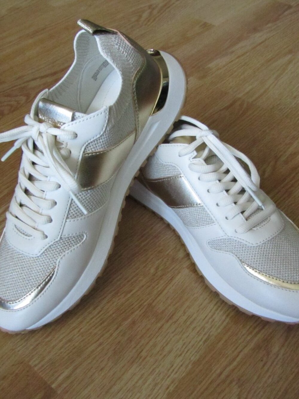 Michael Kors Jesse Knit Trainer 2-Tone Metallic Stretch  Women’s Sneakers US 8M